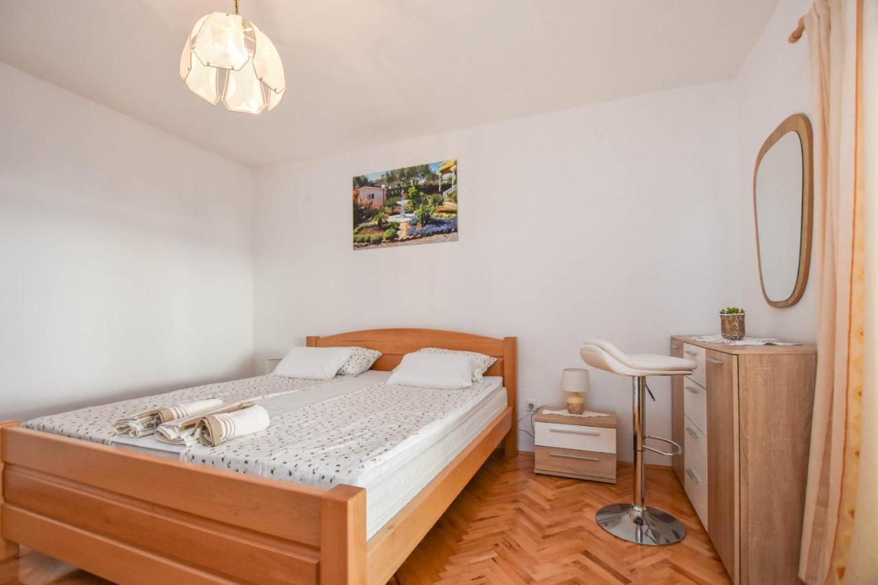 Apartments Dandelion Biograd Na Moru Exterior foto