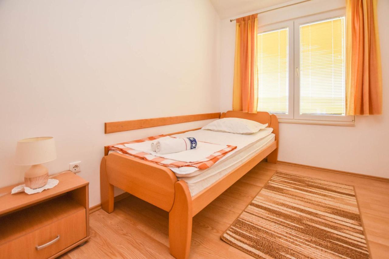 Apartments Dandelion Biograd Na Moru Exterior foto