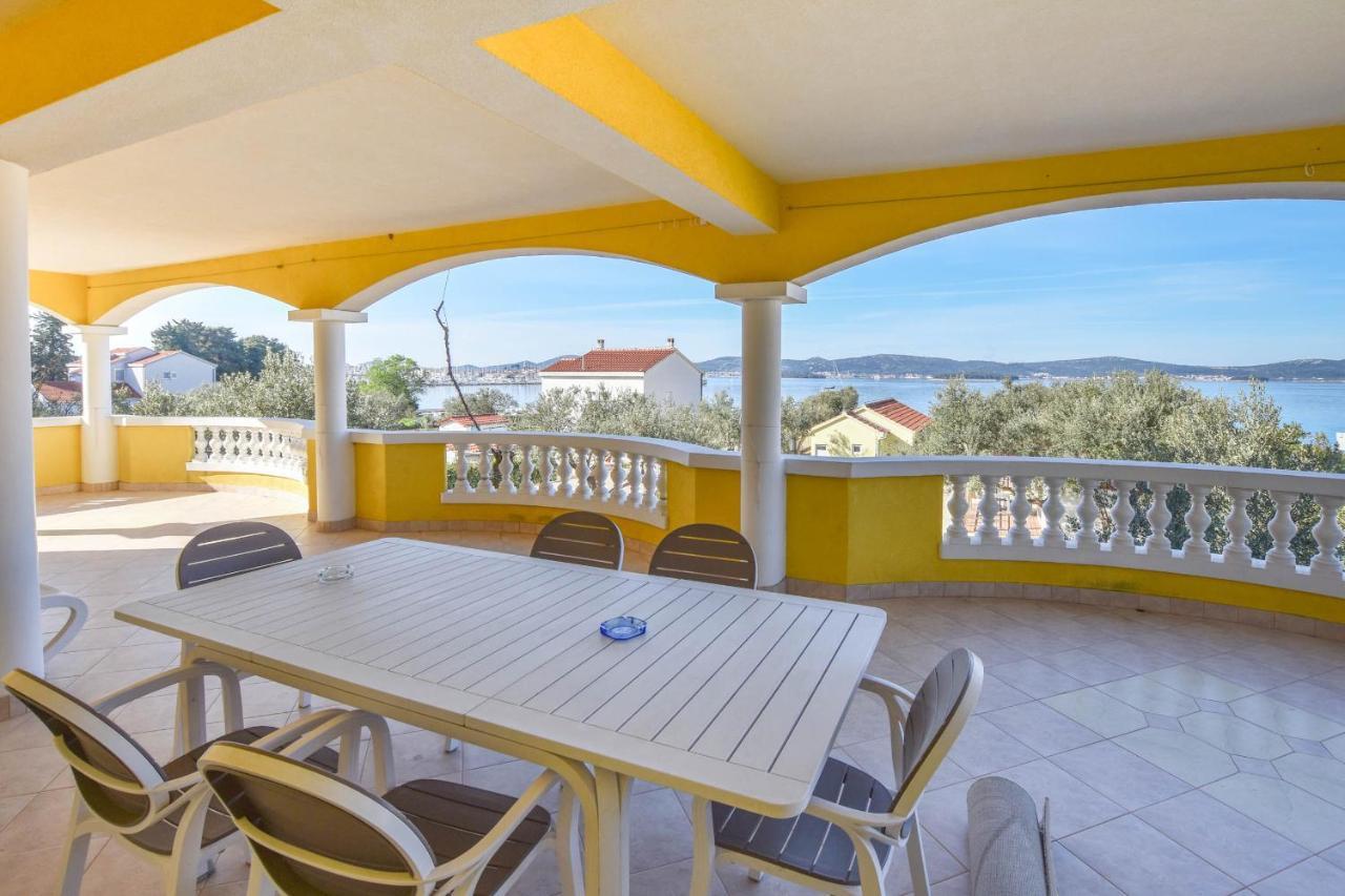 Apartments Dandelion Biograd Na Moru Exterior foto
